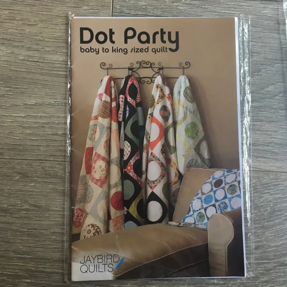 Quilt Sewing Pattern SET OF 5 Scrappy Cottage Geometric Fat Quarter NEW UNCUT